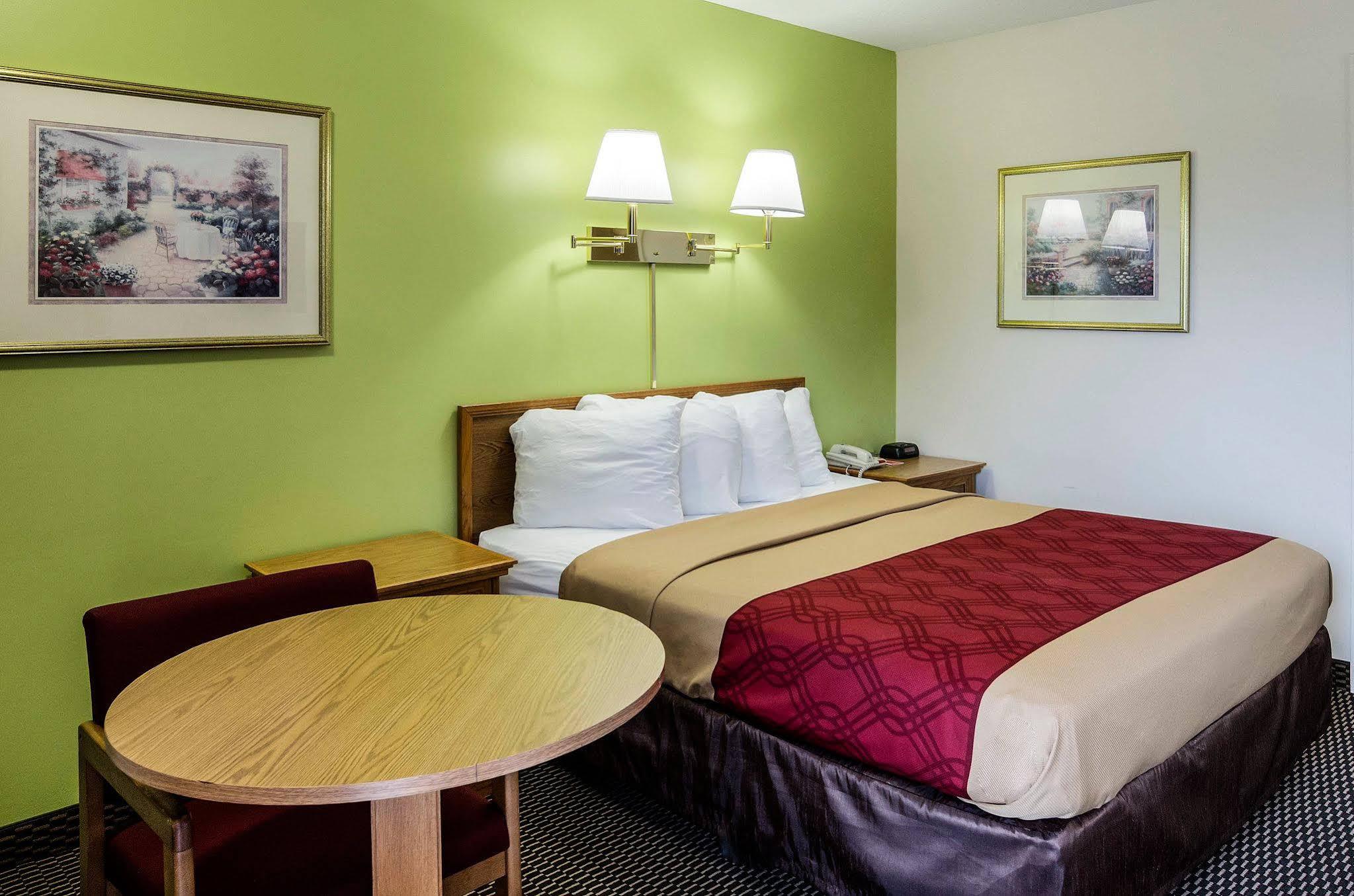 Econo Lodge University Lawrence Exteriér fotografie